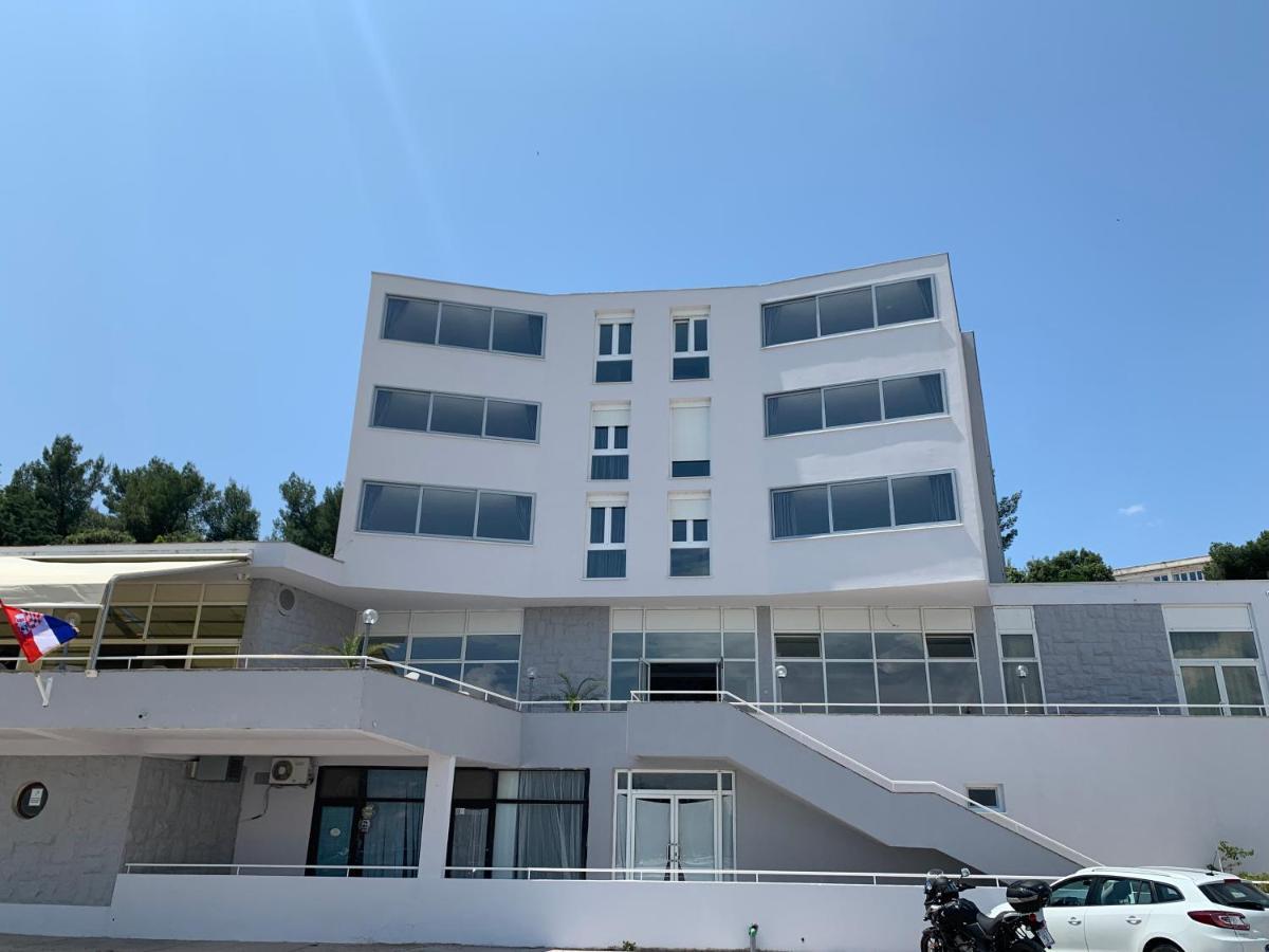 Hotel Tolero Ploce  Exterior photo